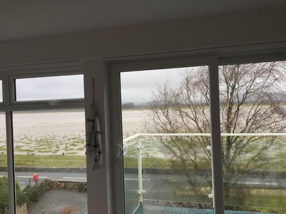 Watersedge Retreat, Views, Sunsets, Dogs Welcome Sandside  Exteriör bild