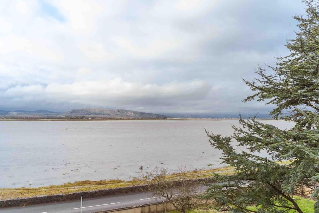 Watersedge Retreat, Views, Sunsets, Dogs Welcome Sandside  Exteriör bild