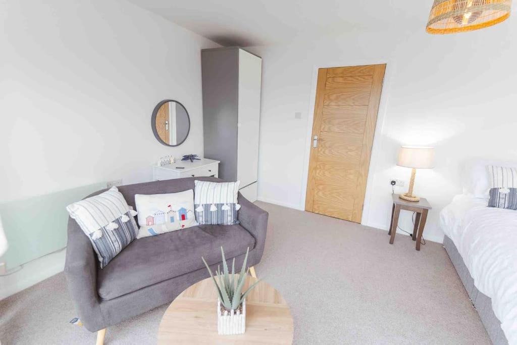 Watersedge Retreat, Views, Sunsets, Dogs Welcome Sandside  Exteriör bild