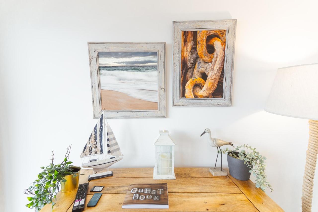 Watersedge Retreat, Views, Sunsets, Dogs Welcome Sandside  Exteriör bild