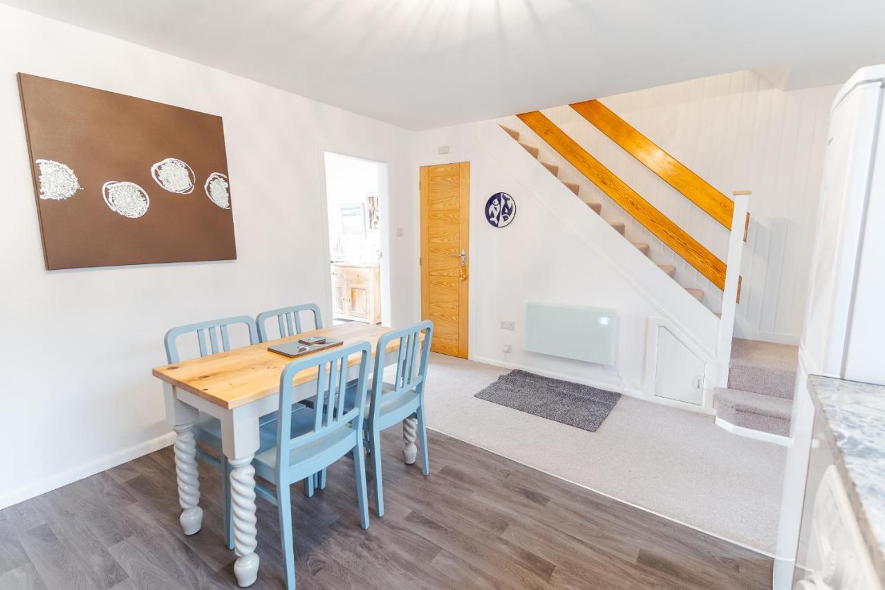 Watersedge Retreat, Views, Sunsets, Dogs Welcome Sandside  Exteriör bild